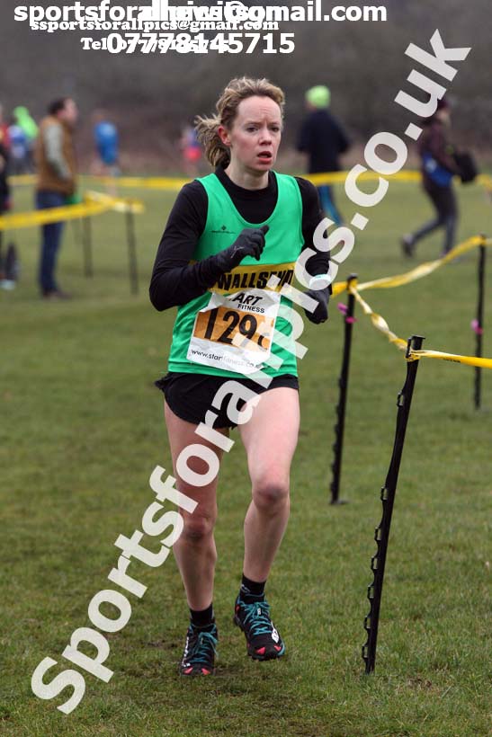 Senior and veteran womens 2018 Durham Cathedral Cross Country Relay. Photo:  David T. Hewitson/Sports for All Pics